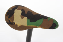 Load image into Gallery viewer, Eastern Camo Fat Seat/Post Combo
